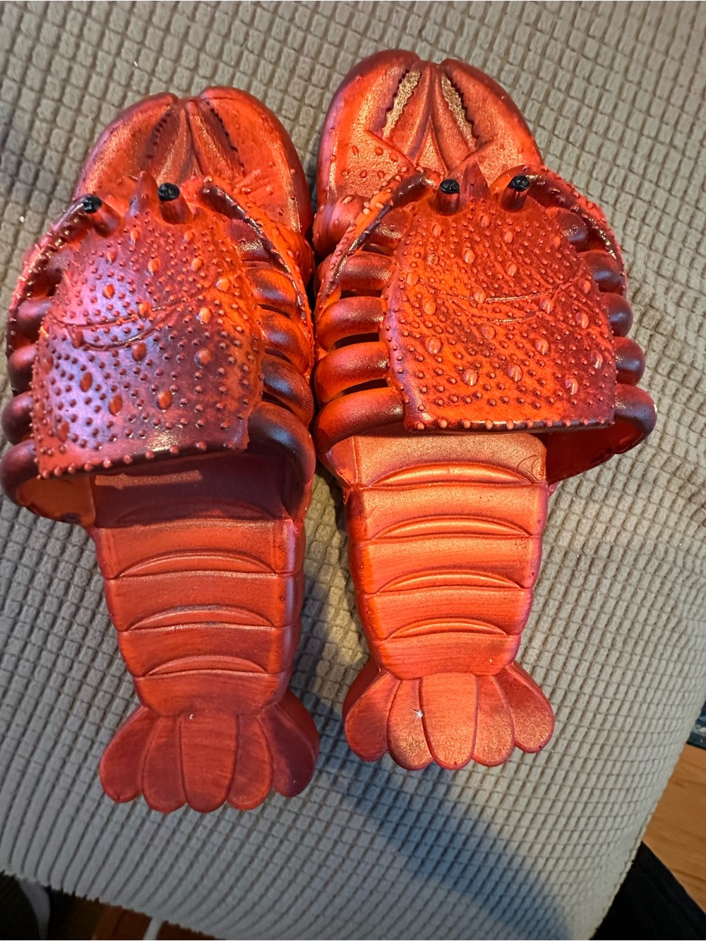 Novelty Lobster Slide Sandals 40/41 (fits Women 8)